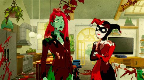 Nighttime naughty! Harley and Ivy show all. (Patreon)